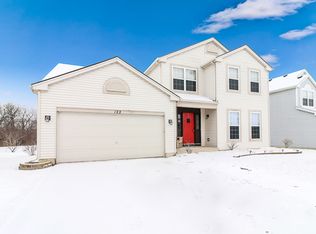 122 N Waterford Dr, Round Lake, IL 60073