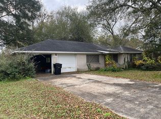3011 Canal Ave, Nederland, TX 77627