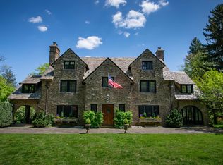 714 W Allens Ln, Philadelphia, PA 19119