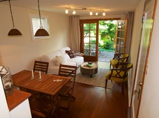 7036 19th Ave NE #B, Seattle, WA 98115