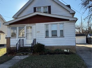 18606 Cherokee Ave, Cleveland, OH 44119