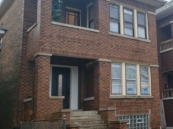 6825 S Maplewood Ave, Chicago, IL 60629