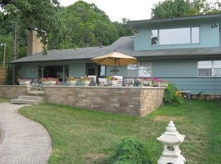 14746 Birch Lakeshore Dr, Vandalia, MI 49095