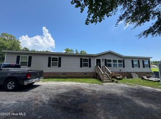 333 Farin Ward Rd, Stella, NC 28582