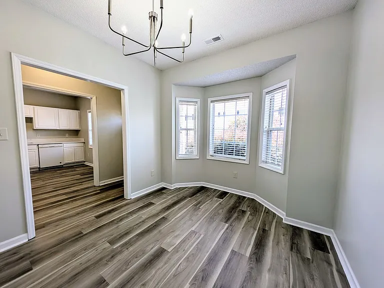 220 Misty Groves Cir — Photo 5