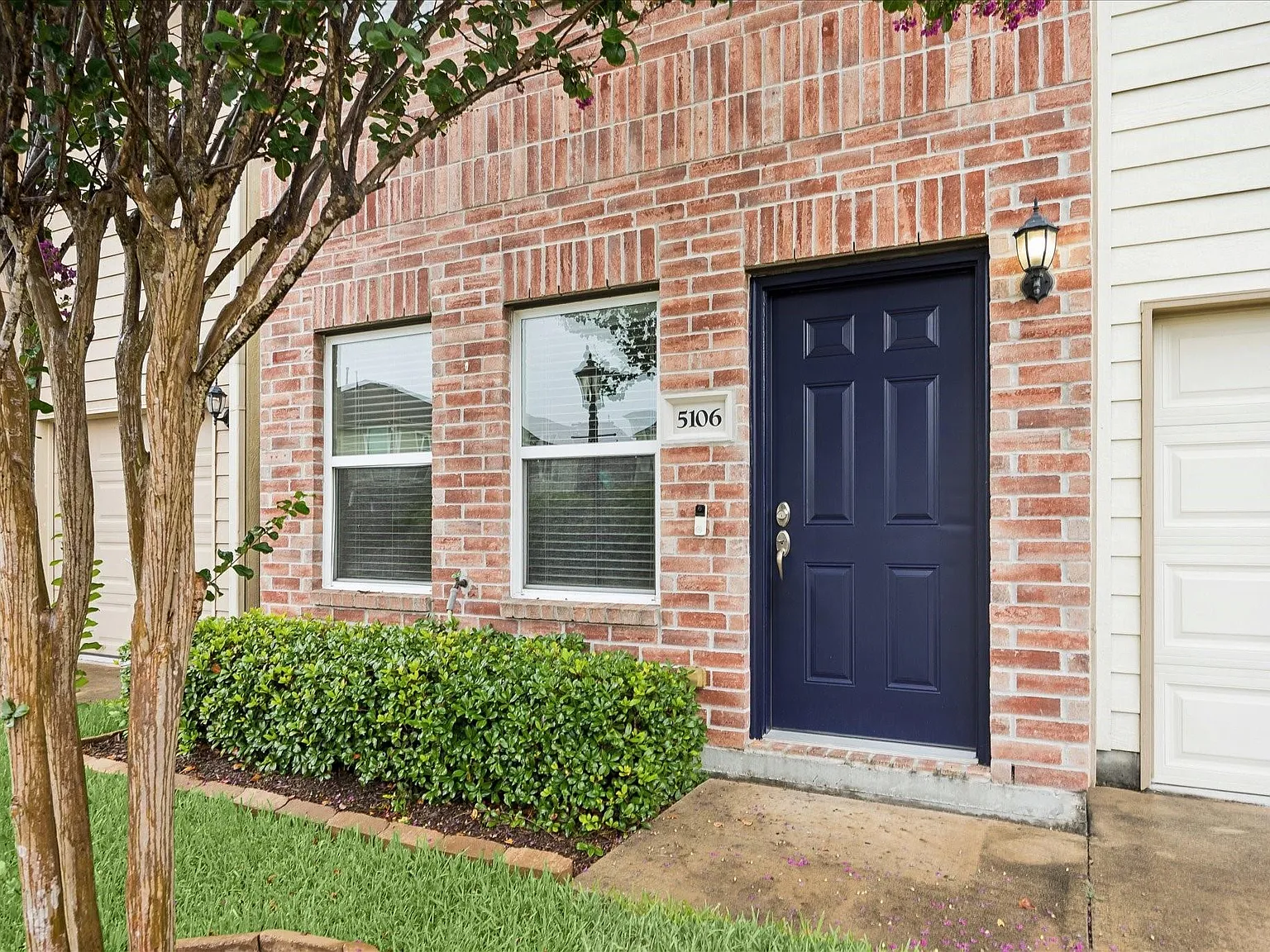 3 bed, 2.5 bath, 1336 sqft, $1,950 — Photo 2