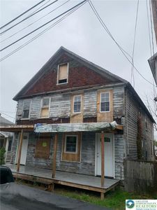 104 W Ridge St, Nanticoke, PA, 18634