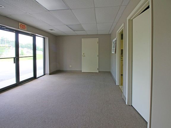 5th image of 940 23rd St