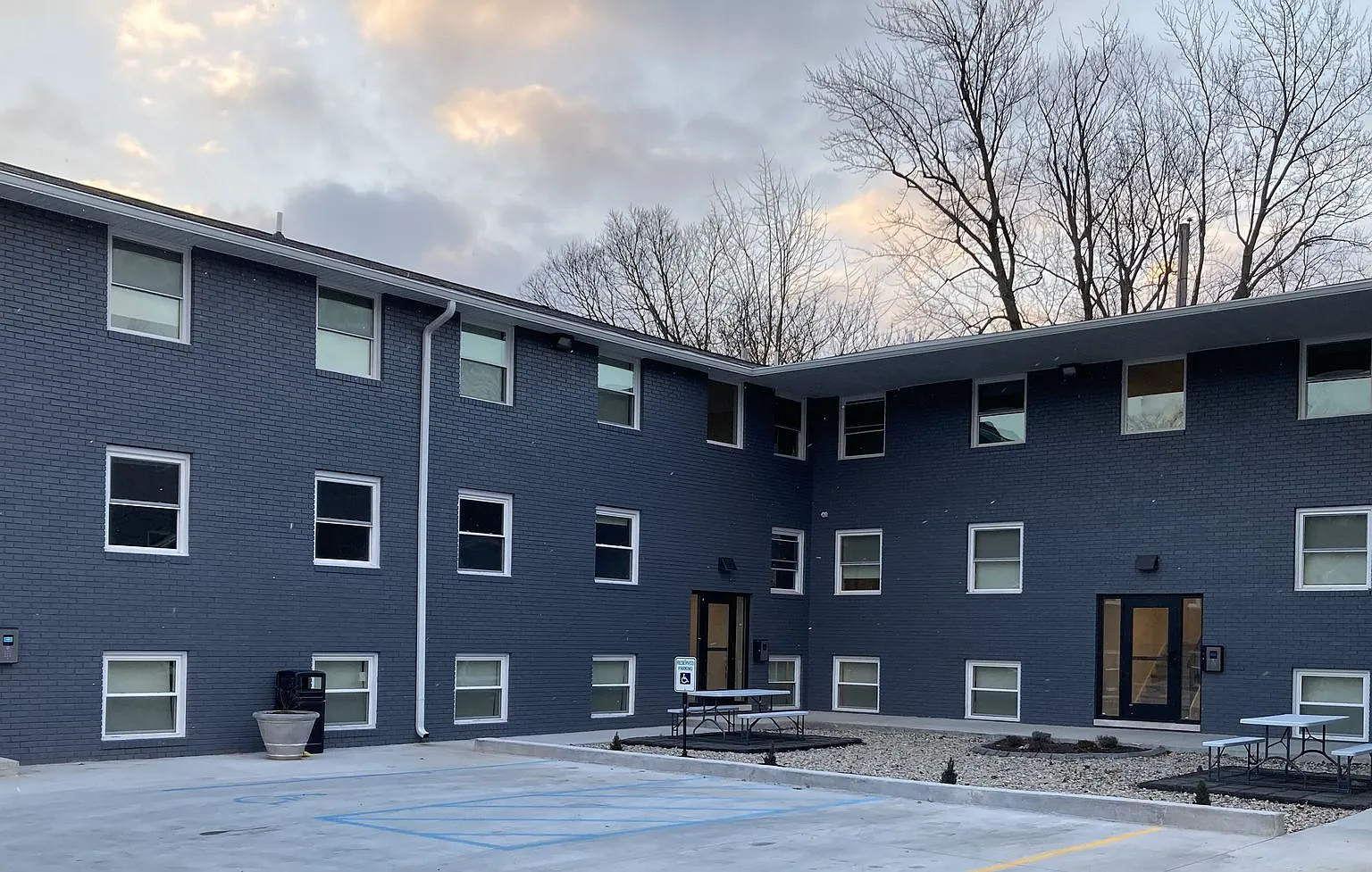 Charles Commons — Photo 1