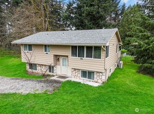 730 Tipsoo Loop S, Rainier, WA 98576