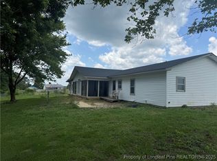 71 Marian Ln, Spring Lake, NC 28390