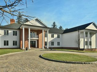 765 Ewing Ave, Franklin Lakes, NJ 07417