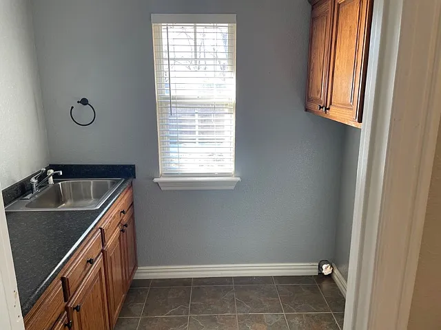 5563 E Antlers Ct — Photo 3