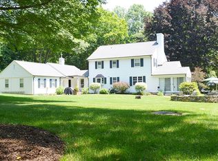 105 Hill Brook Ln, Fairfield, CT 06824
