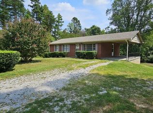 5272 Old Richmond Rd, Danville, VA 24540