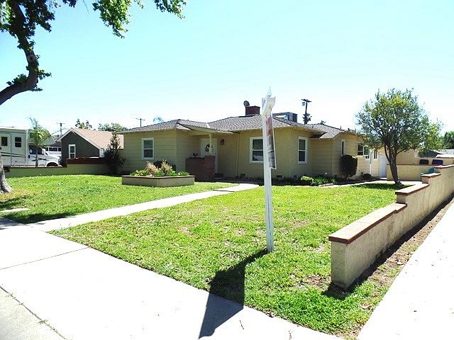 1st image of 306 E La Deney Dr