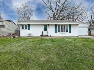 1005 68th St, Windsor Heights, IA 50324
