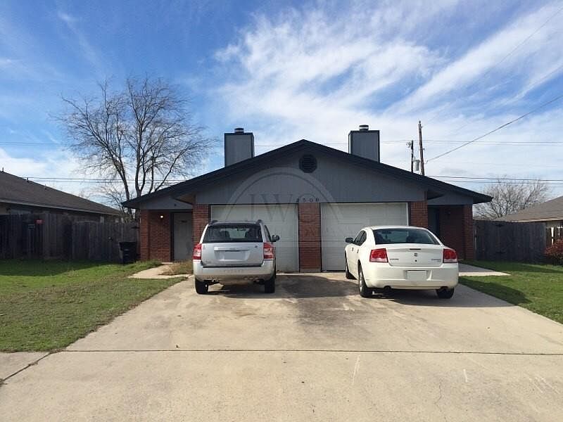 1st image of 2509 Bermuda Dr #B