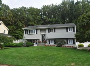 77 Rock Hill Rd, Old Bridge, NJ 08857