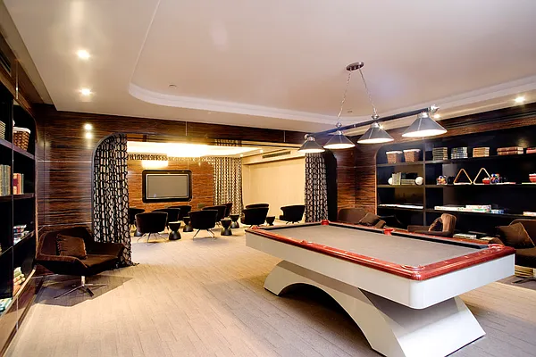 Sold by Luiman Real Estate | media 35