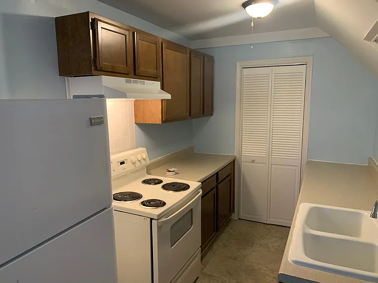 2102 Dartmouth Ave — Photo 4