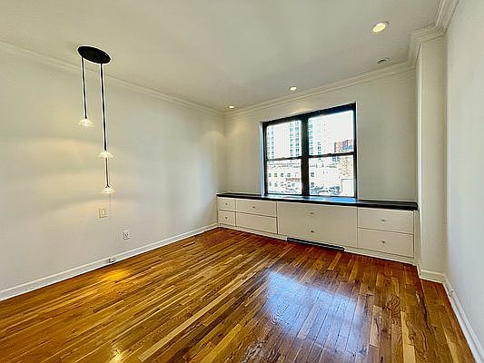 4th image of 417 E 90th St APT 6H