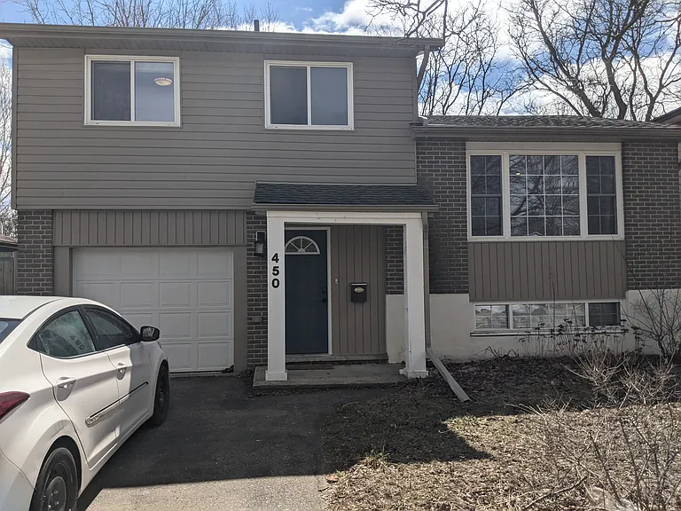 450 Midwood Cres — Photo 32