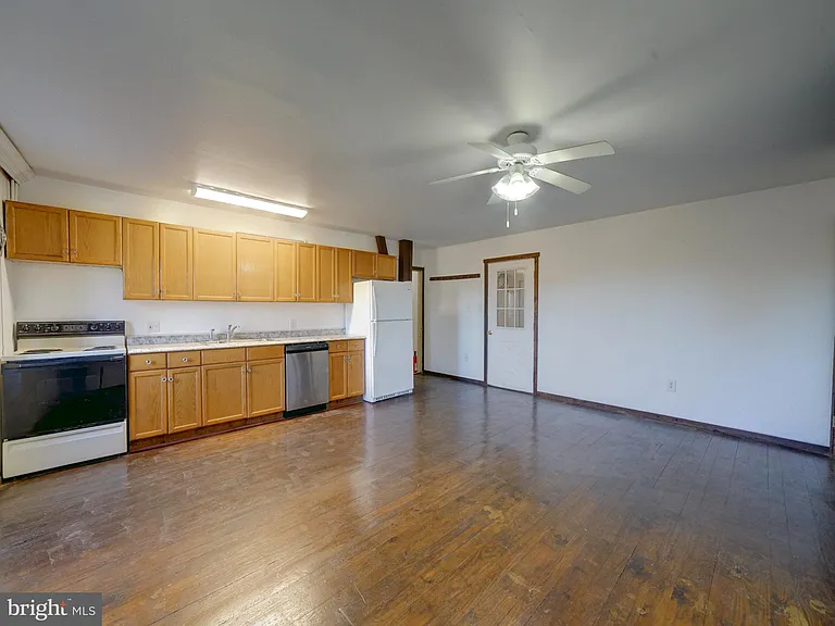 2793 Pfefferkorn Rd #B — Photo 6