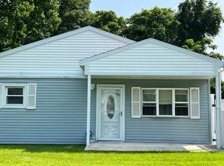 33 Merrill Rd, Springfield, MA 01119
