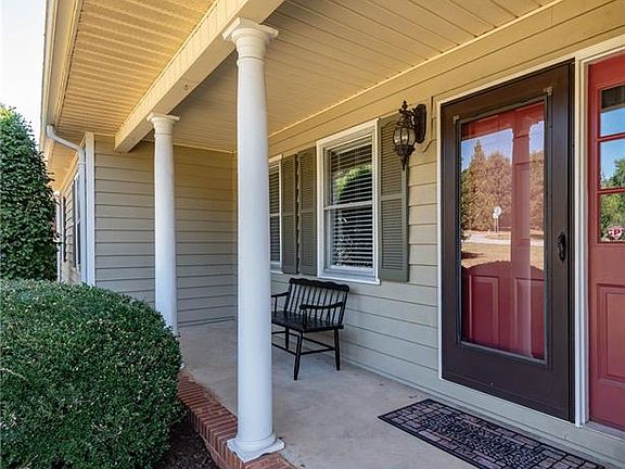 2nd image of 1288 Hidden Creek Cir #39