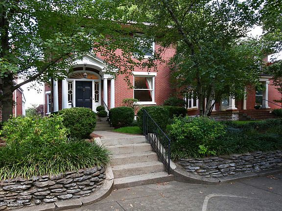 2nd image of 1529 Rosewood Ave