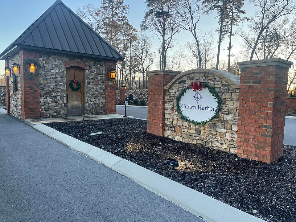 1st image of 0 Clubhouse Dr #2R