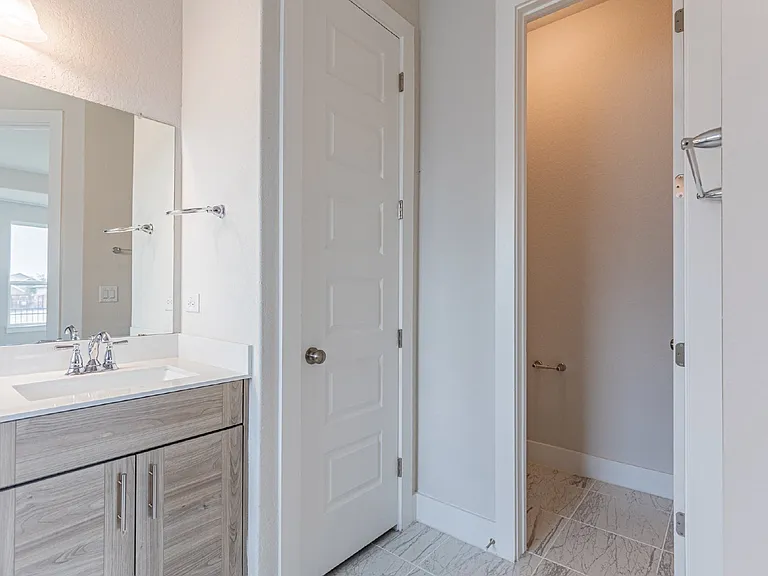920 Foxbrook Way — Photo 32