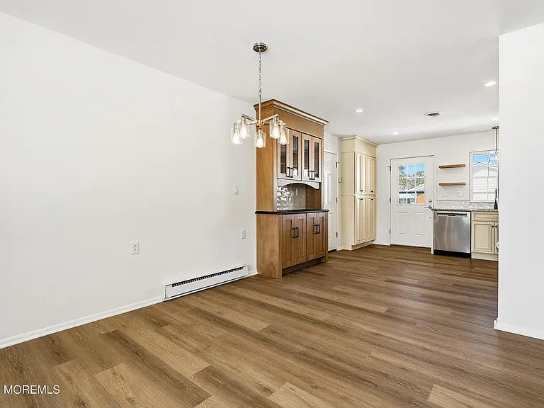 32 Buckingham Dr N #B — Photo 11