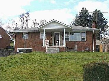 1st image of 640 Circle Dr