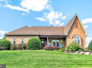 118 Livia Ln, Wrightsville, PA 17368