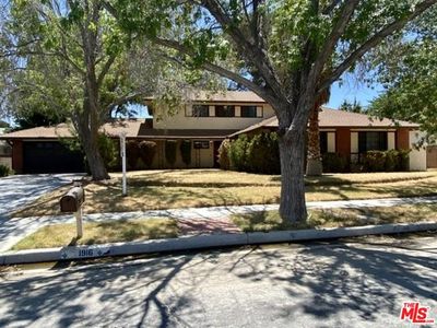1916 W Avenue K12, Lancaster, CA, 93534