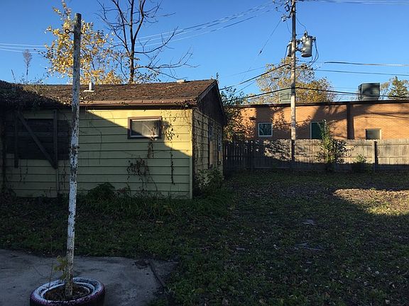 4th image of 13513 S Lawler Ave