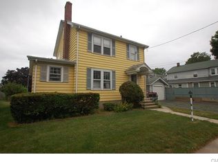 2 4th St, Norwalk, CT 06855