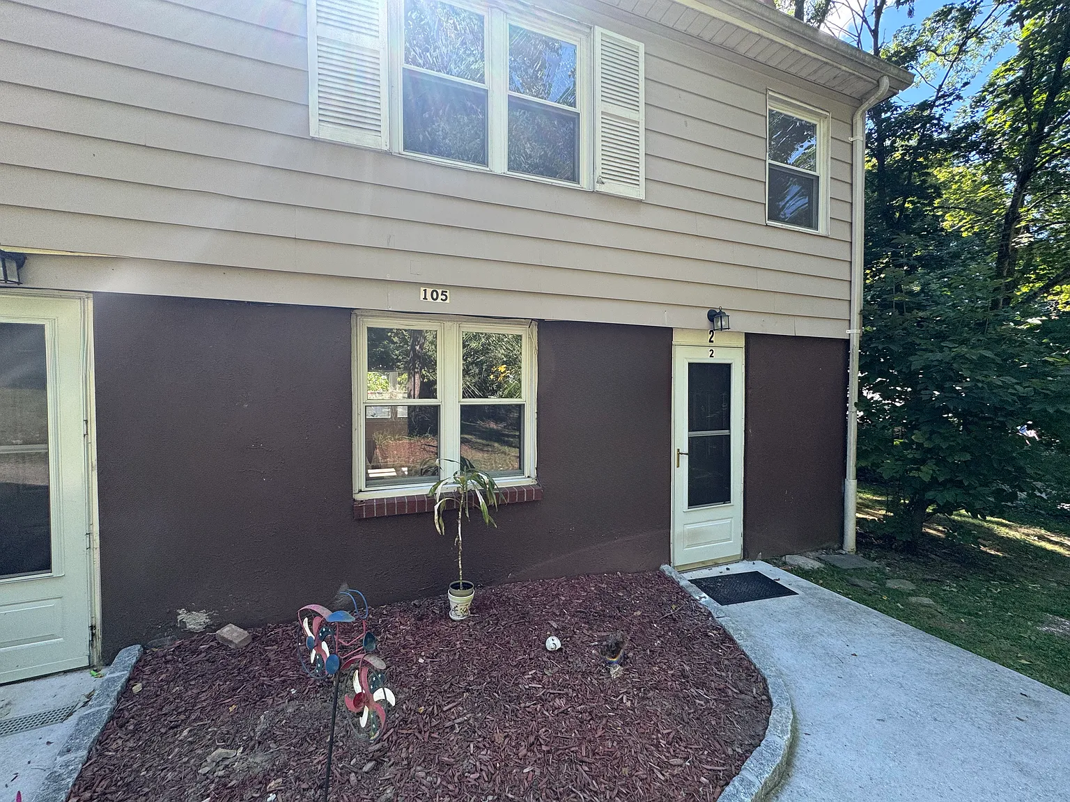 105 Red Mill Rd — Photo 2