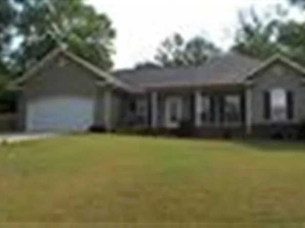 155 Hickory Tree Ln, Daleville, AL 36322