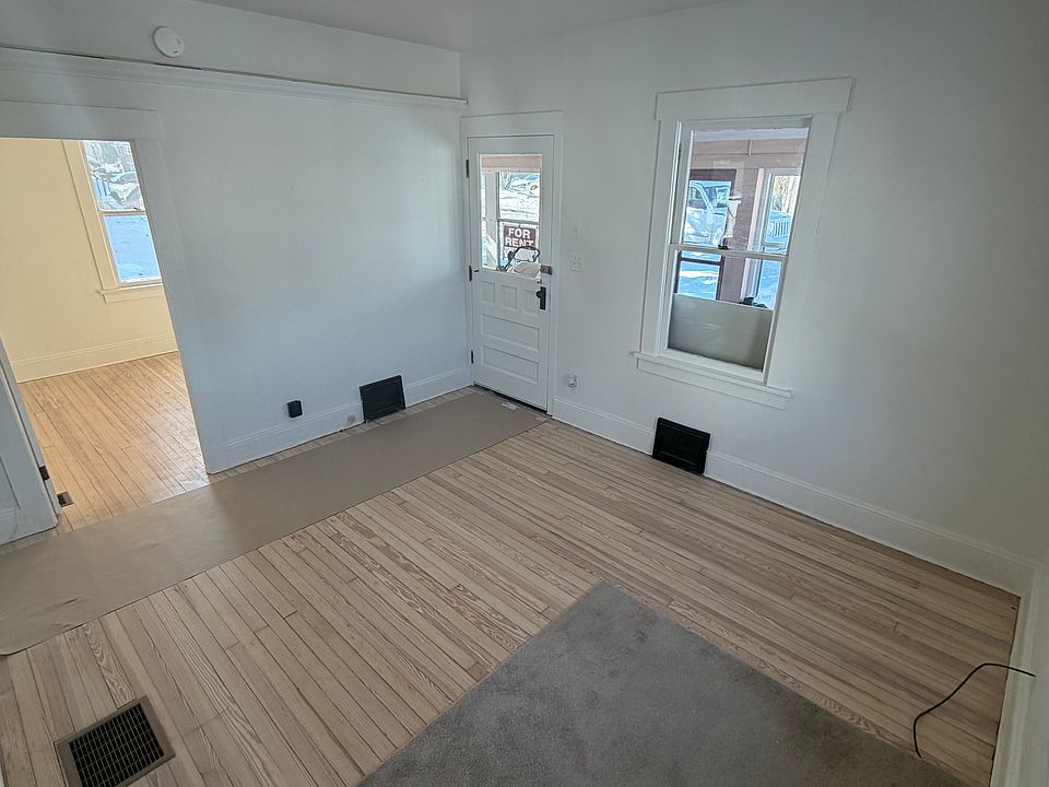 1st image of 1-10 Beam Ave