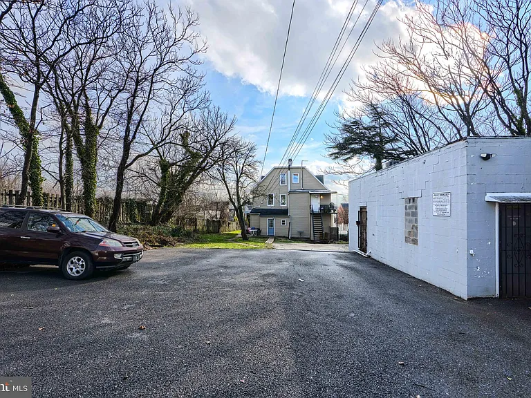 3014 Hamilton Ave #1 — Photo 32