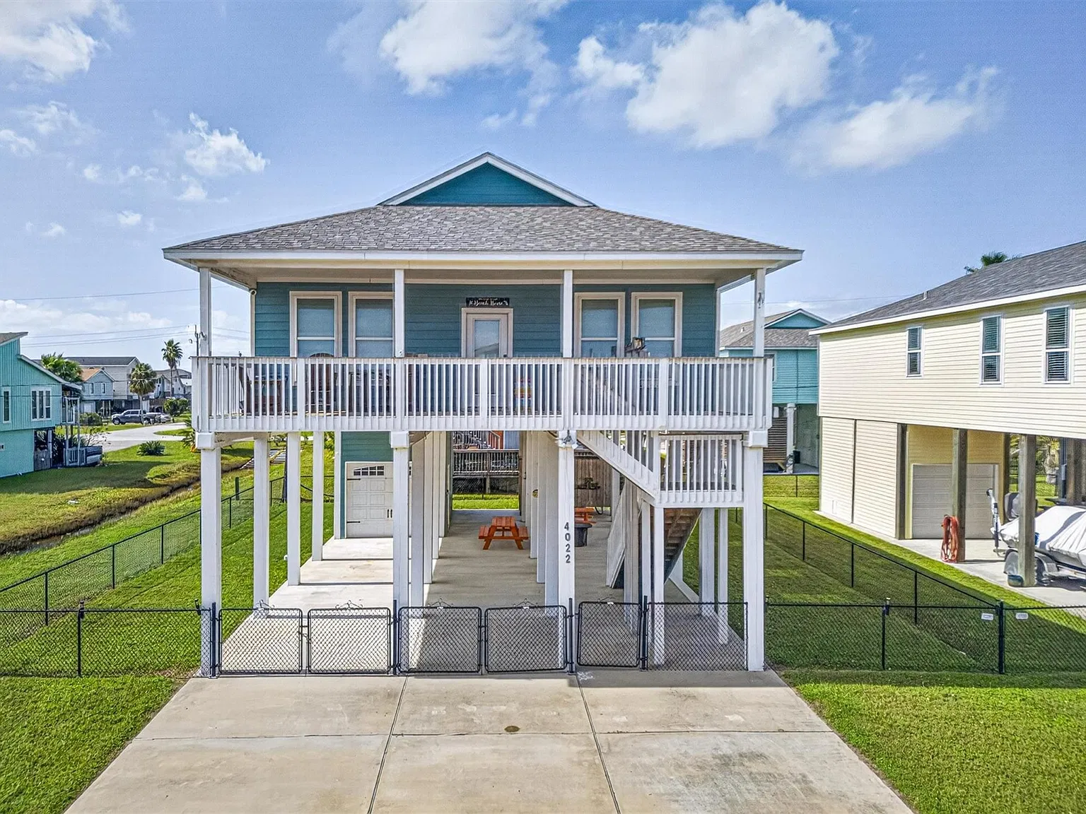 3 bed, 2.0 bath, 1568 sqft, $3,500 — Photo 1