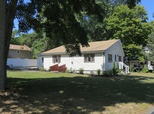 12 Rockefeller St, Randolph, MA 02368