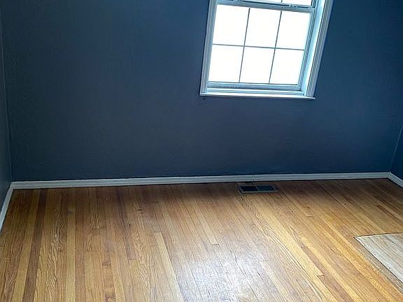5th image of 509 Broadview Dr