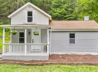 97 Padanaram Rd, Danbury, CT 06811