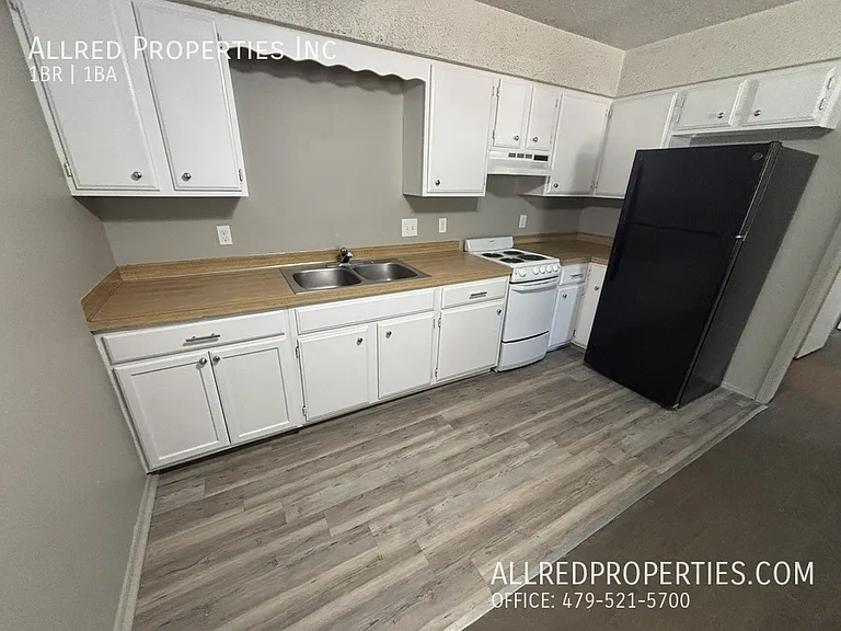 614 W Cleveland St #3 — Photo 5