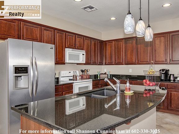5th image of 30387 N 71st Ave