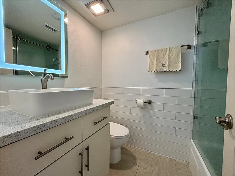 12900 Walden Rd #508E — Photo 17